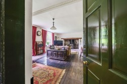 Macquarie Farm House, Yatton, BS49 - beautifully renovated family home in central village location
