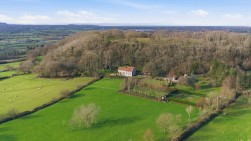 Bristol Road, Congresbury, BS49