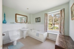 Bristol Road, Congresbury, BS49