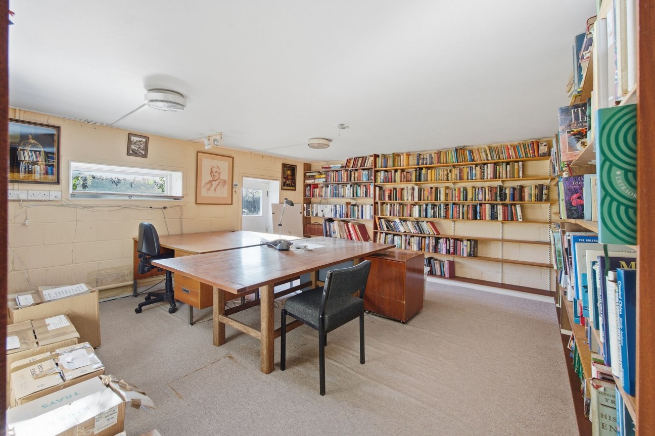 Bristol Road, Congresbury, BS49