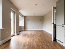 Bristol Road, Churchill, BS25