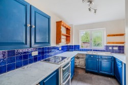 Well Park, Congresbury, BS49