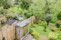 Well Park, Congresbury, BS49