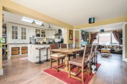 Fleur de Lys, Sunnymede Road, Nailsea