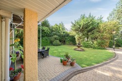 Swiss Vale House, magnificent 5 bed home with detached annexe, BS49