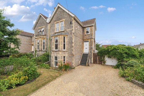 The Avenue, Yatton, BS49