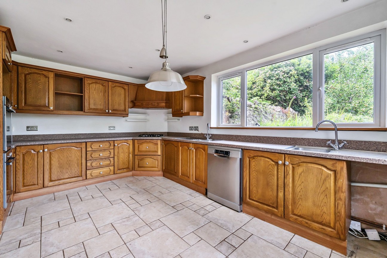 The Avenue, Yatton, BS49