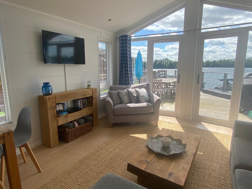 Tallington Lakes, TALLINGTON