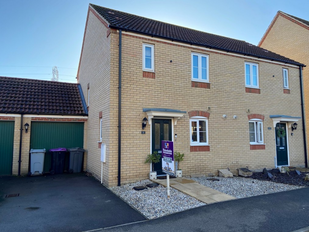 Bath Close, Bourne, Lincolnshire