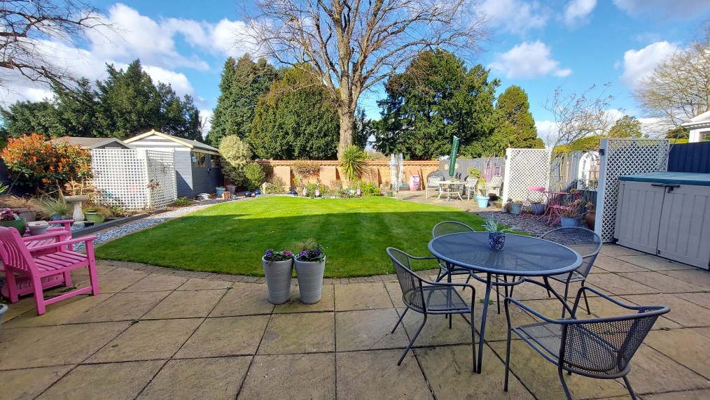Tennyson Drive, Bourne, Lincolnshire