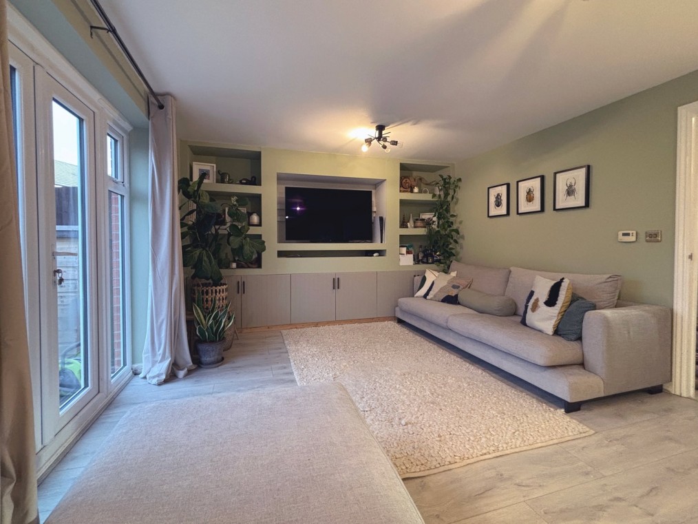 Uttoxeter Close, Bourne, Lincolnshire