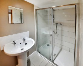 Smedley Street East, Matlock