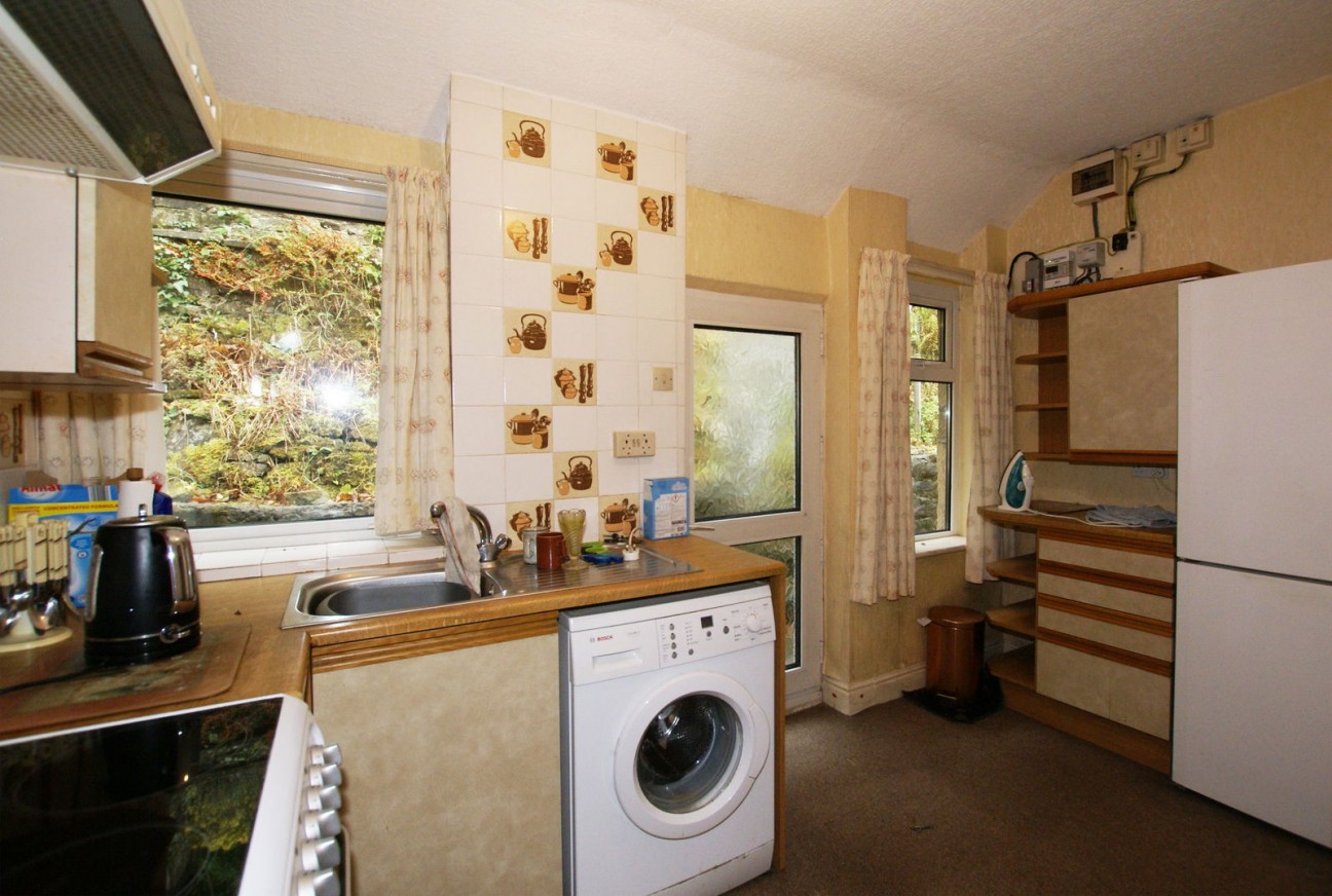 Holt Road, Hackney, Matlock, DE4 2QD