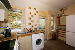 Holt Road, Hackney, Matlock, DE4 2QD