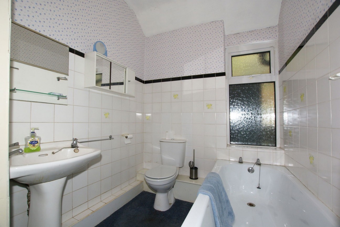 Holt Road, Hackney, Matlock, DE4 2QD