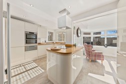 Park Avenue, Darley Dale. Matlock.