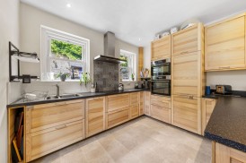 New Street, Matlock. DE4 3FH