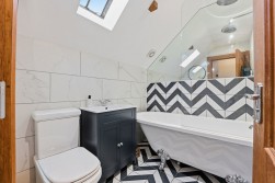 Wellington Street, Matlock, DE4 3GS