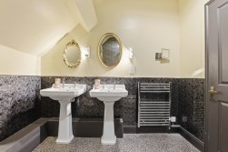 Derbyshire Country House, Nr Matlock