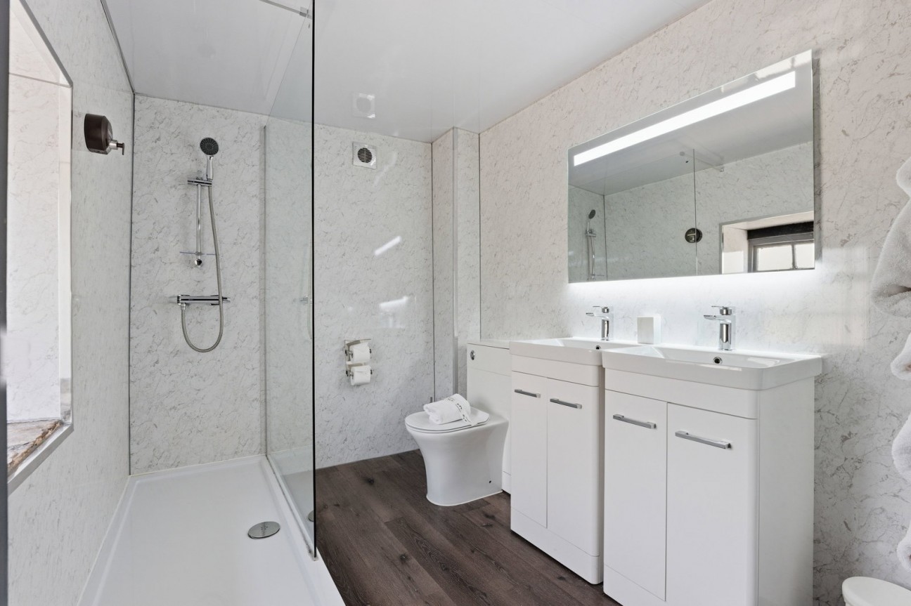 Derbyshire Country House, Nr Matlock