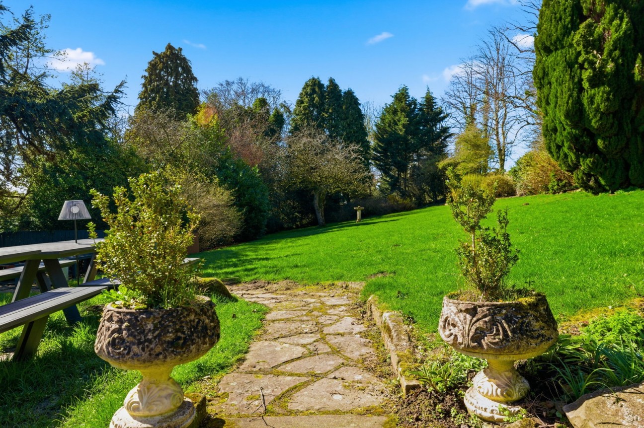 Derbyshire Country House, Nr Matlock