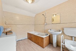 Handley Lane, Handley, S45 9AT