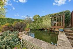 Wentworth Road, Dronfield Woodhouse, S18 8WU