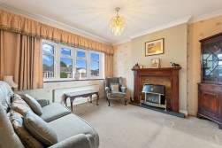 Wentworth Road, Dronfield Woodhouse, S18 8WU