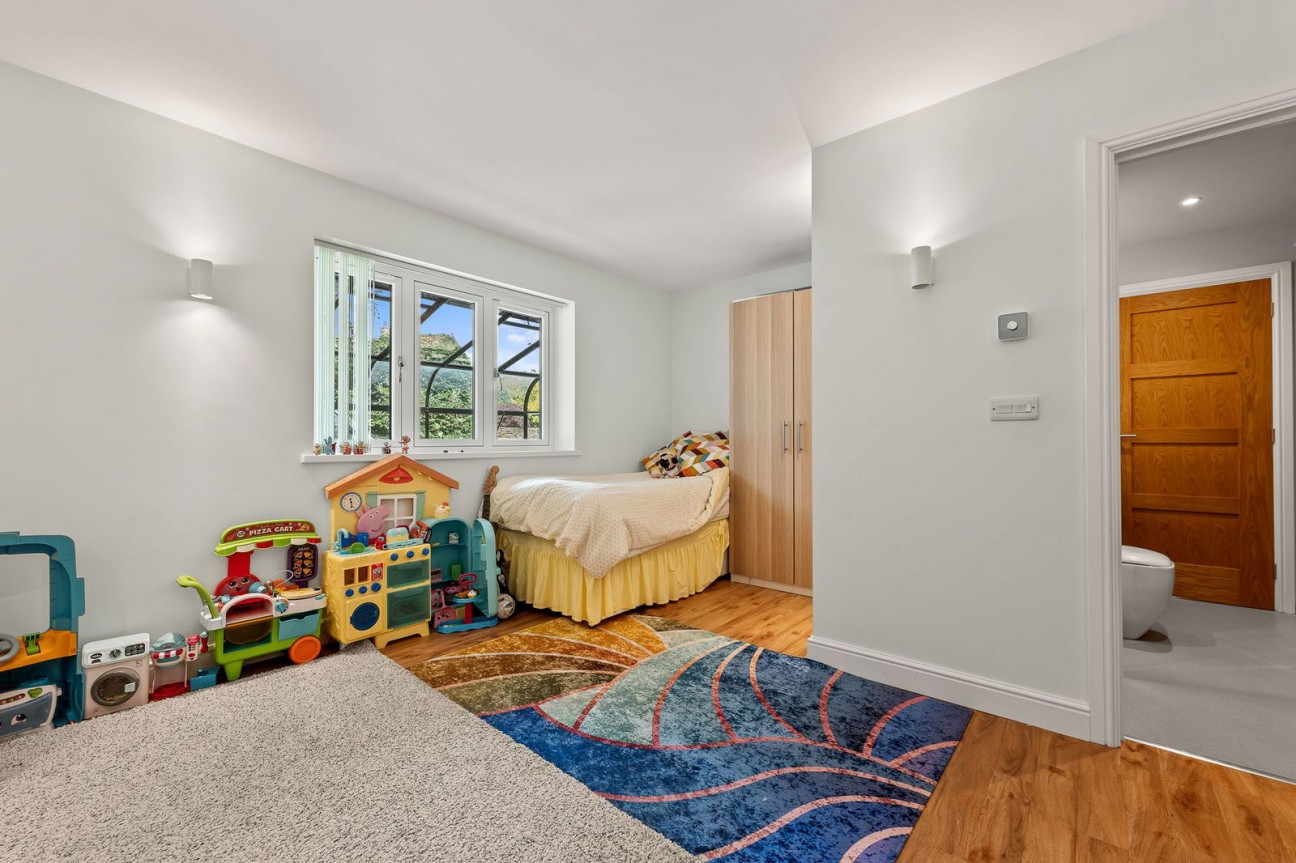 The Barley Close, Butts Road, Ashover.