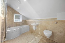 42 Matlock Green, Matlock, DE4 3BX