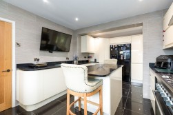 Grove Lane, Hackney, Matlock DE4 2QF