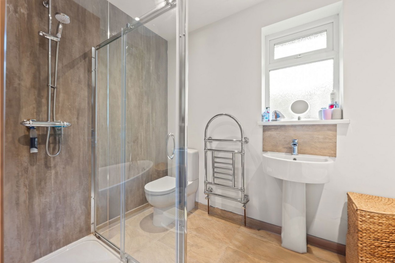 West Crescent, Matlock, DE4 3LB