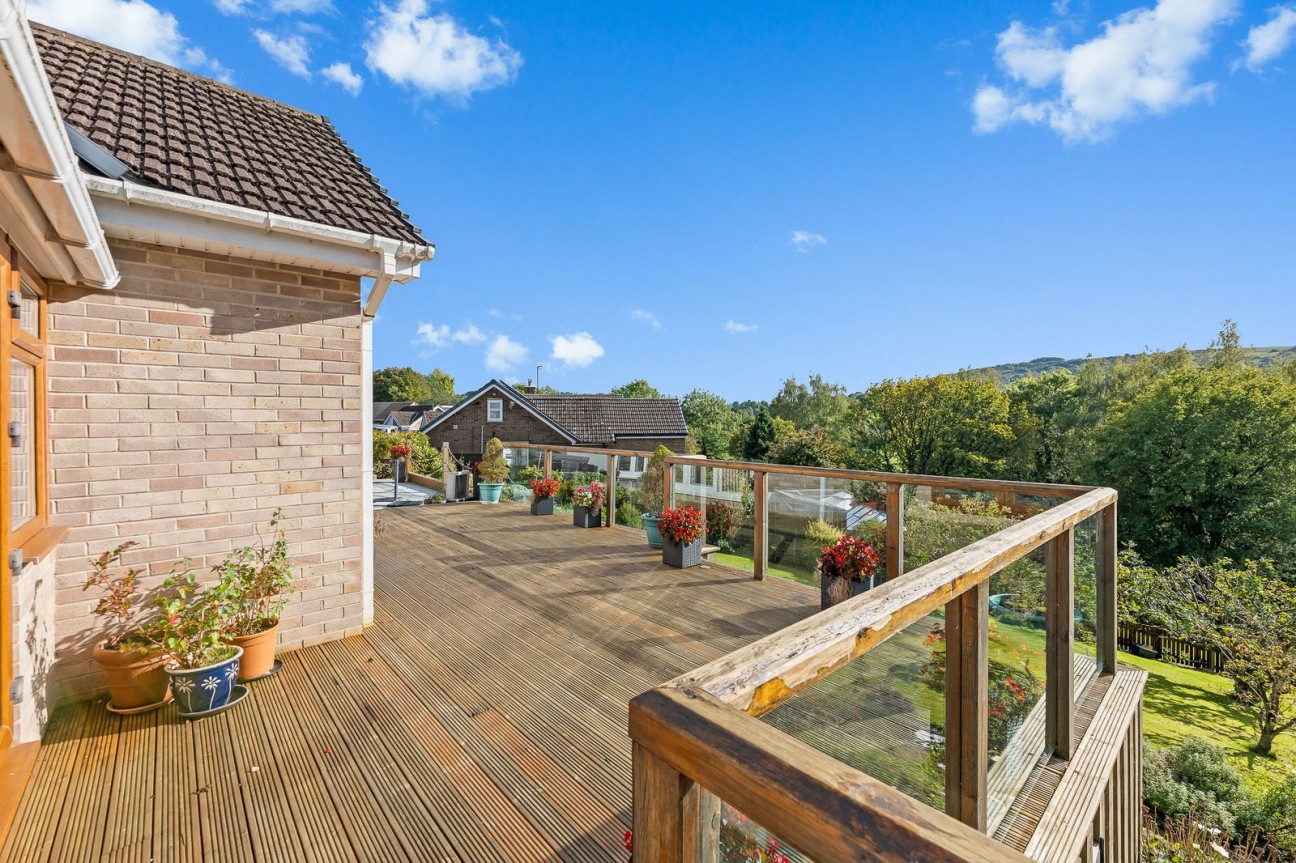 West Crescent, Matlock, DE4 3LB