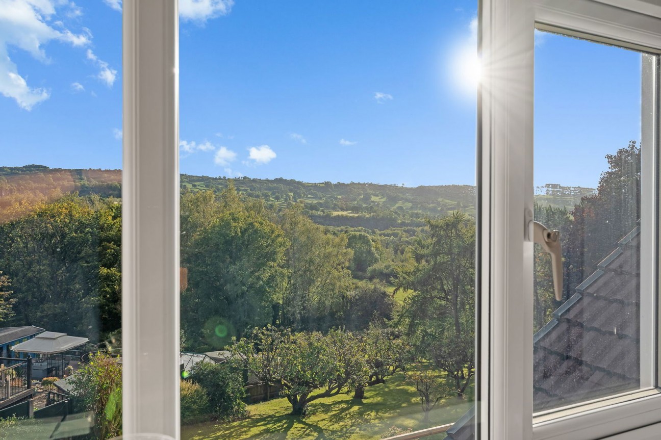 West Crescent, Matlock, DE4 3LB