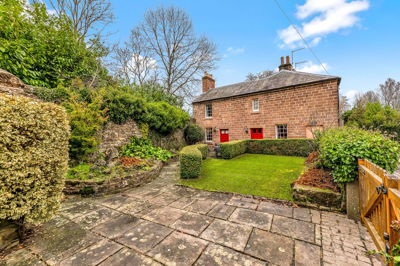 Wharf Cottages, Mill Road, Cromford.