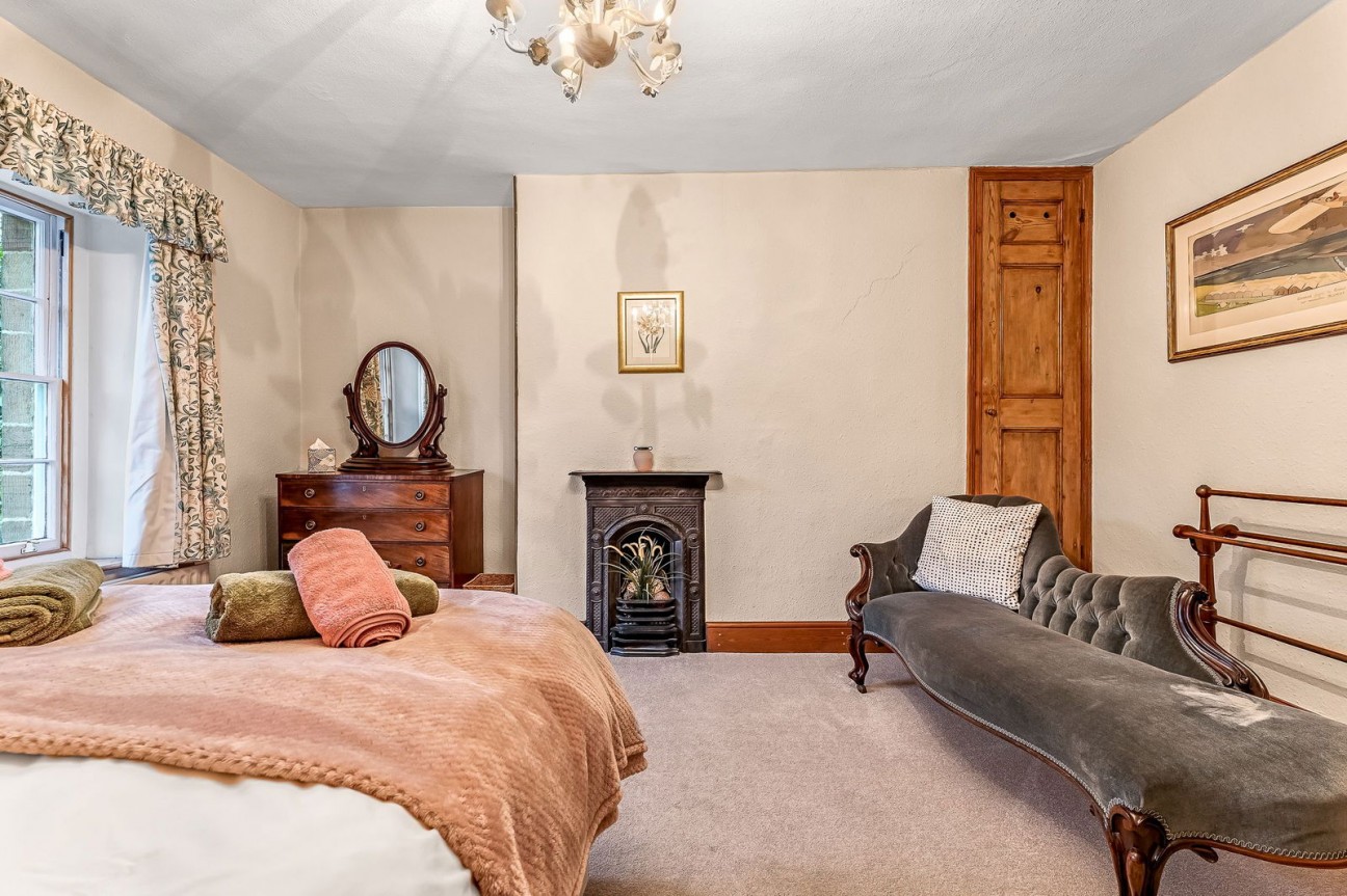 Wharf Cottages, Mill Road, Cromford.