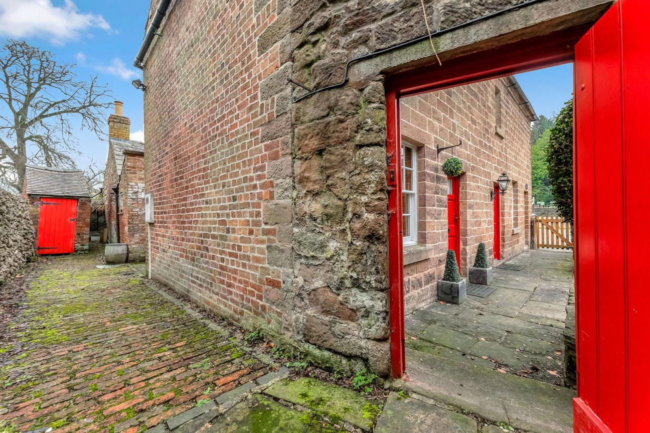 Wharf Cottages, Mill Road, Cromford.