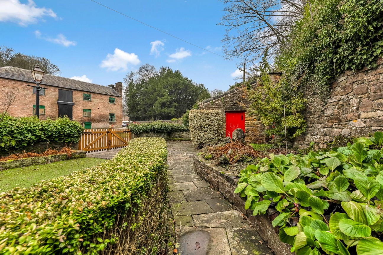 Wharf Cottages, Mill Road, Cromford.