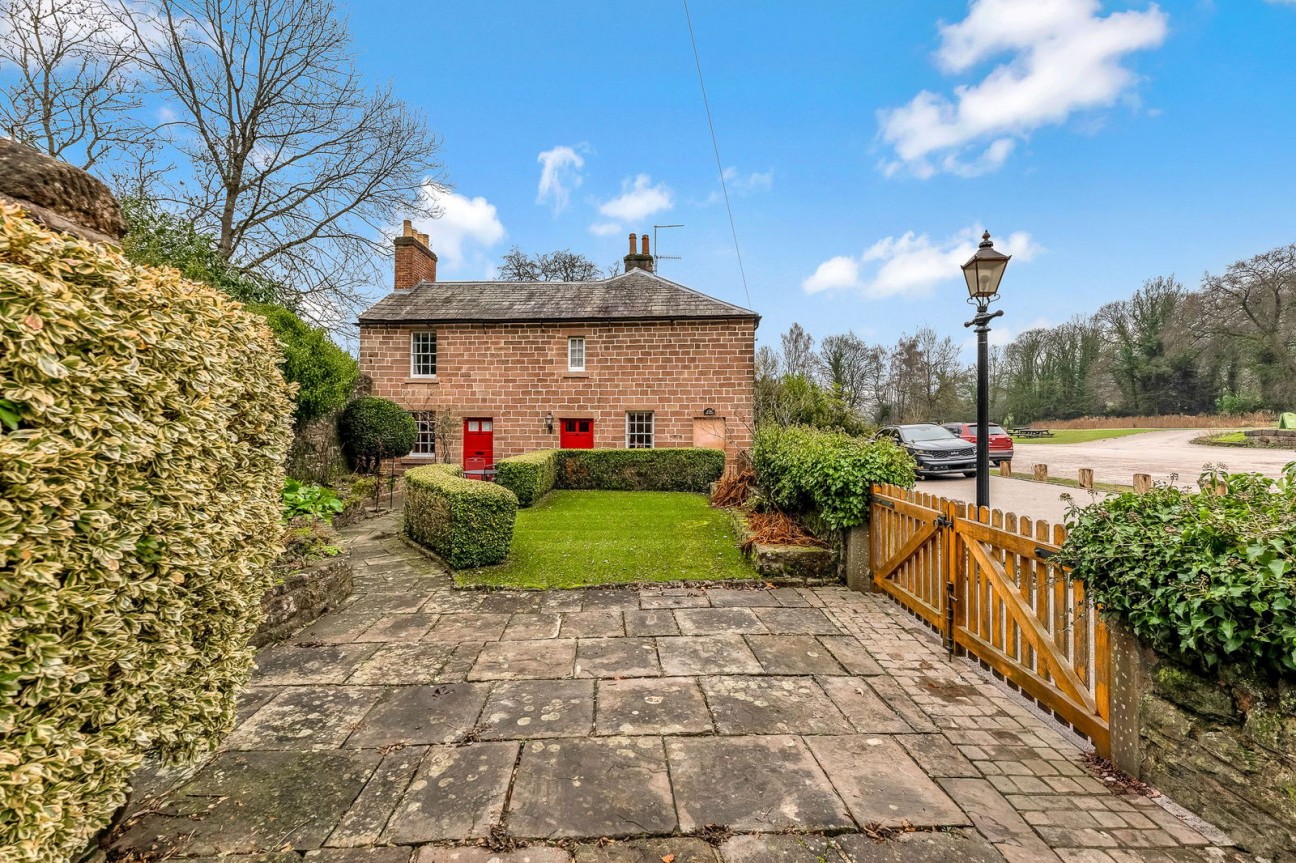 Wharf Cottages, Mill Road, Cromford.