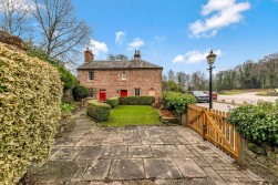 Wharf Cottages, Mill Road, Cromford.