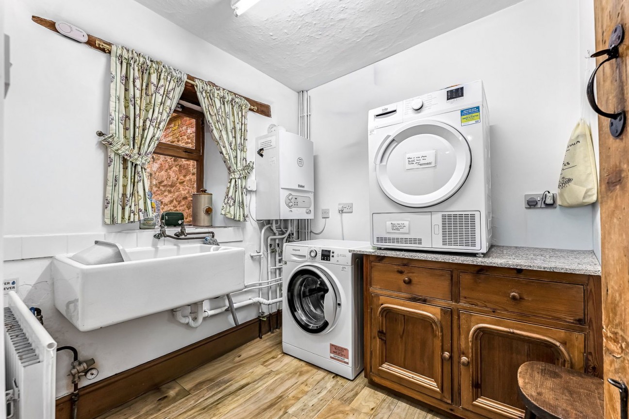 Wharf Cottages, Mill Road, Cromford.