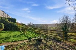 Greenaway Lane, Hackney, Matlock