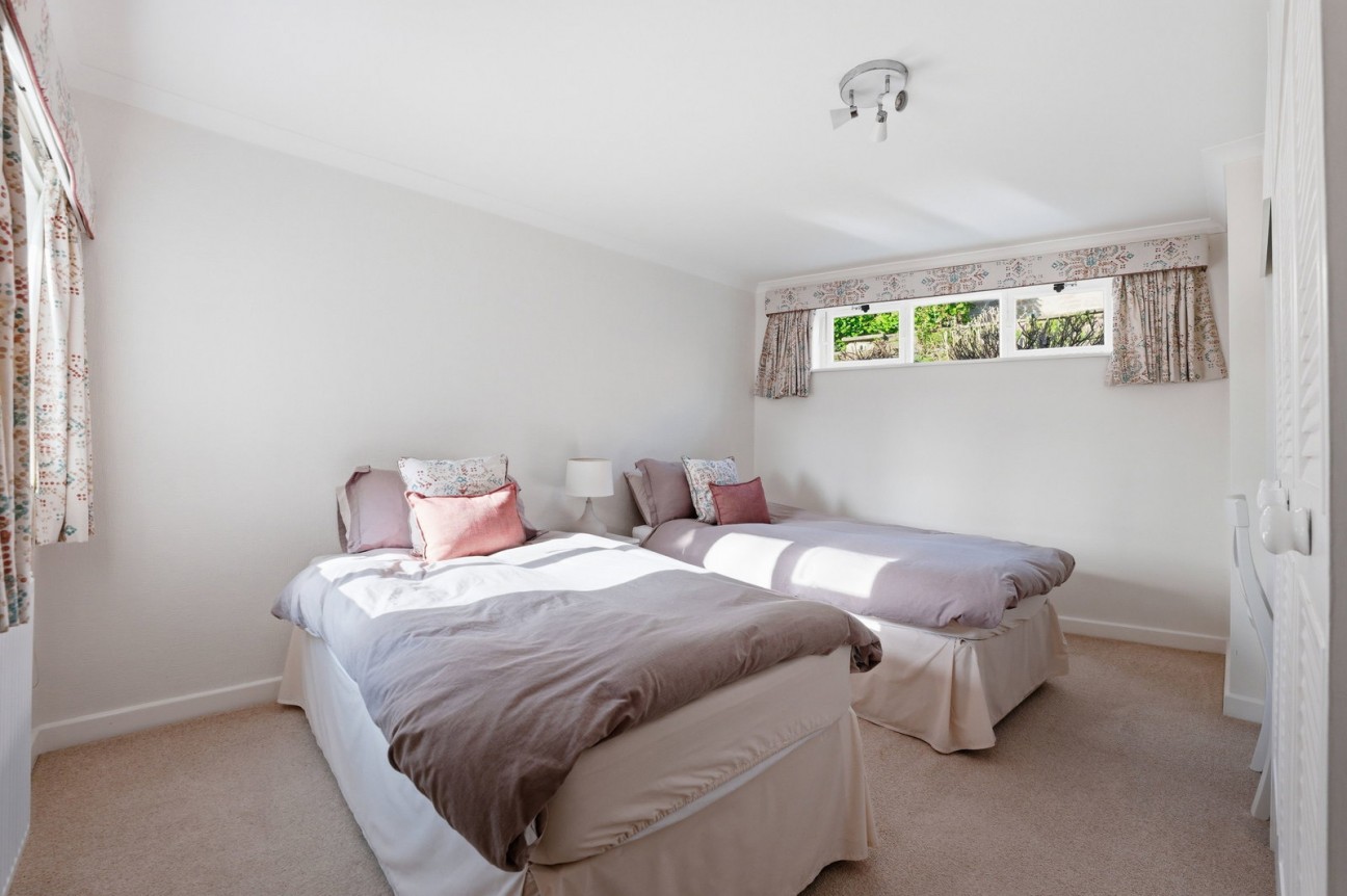 Cripton Lane , Ashover