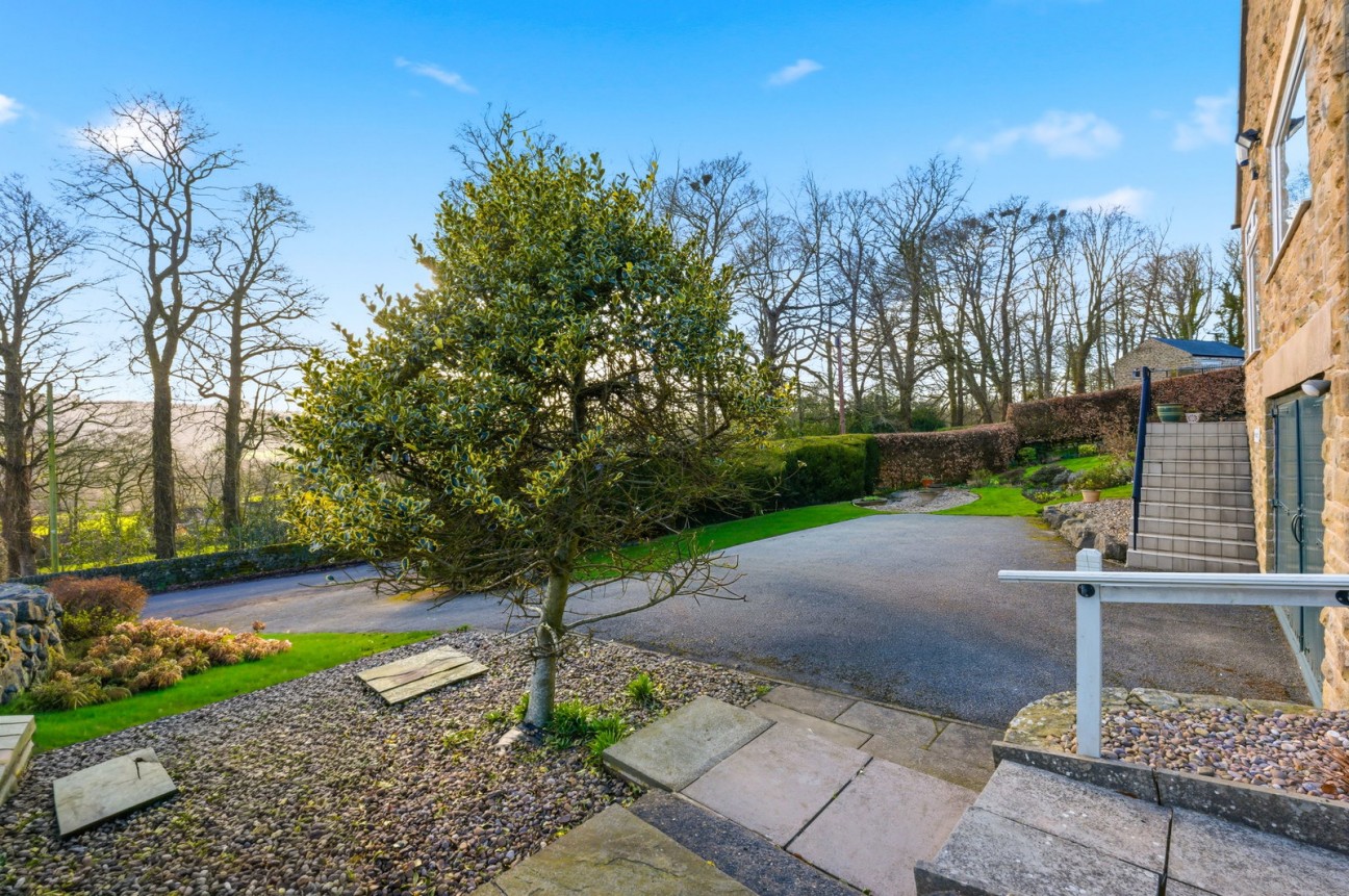 Cripton Lane , Ashover