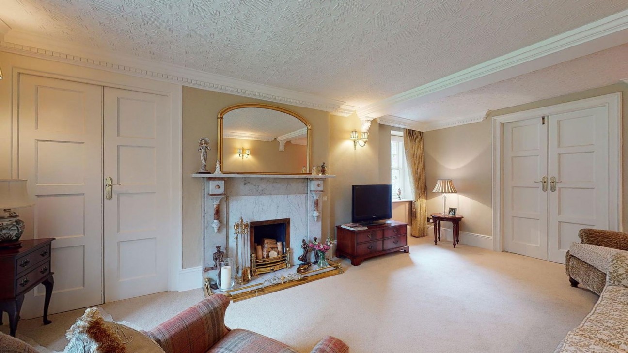 Coombs Road, Bakewell, DE45 1AQ