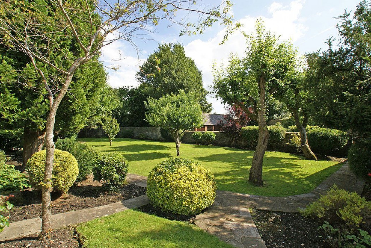 Coombs Road, Bakewell, DE45 1AQ