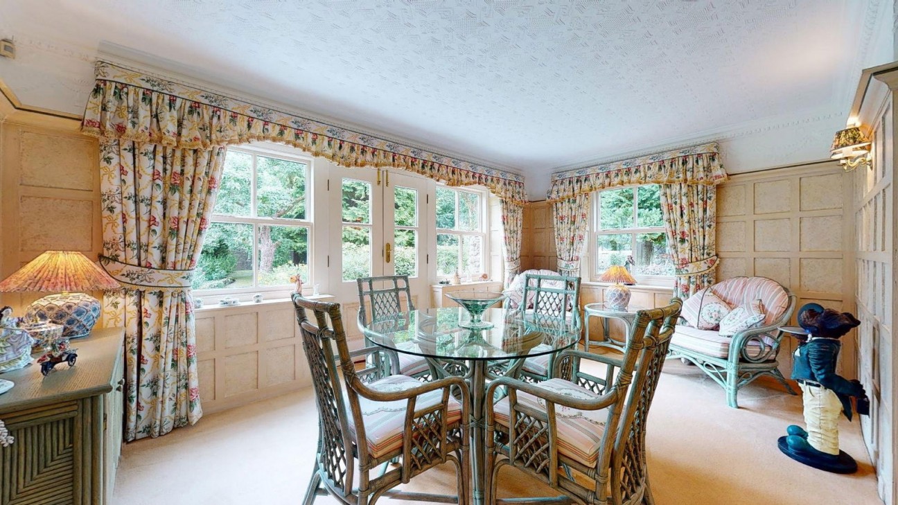 Coombs Road, Bakewell, DE45 1AQ