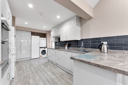 Park Avenue, Darley Dale, DE4 2FX