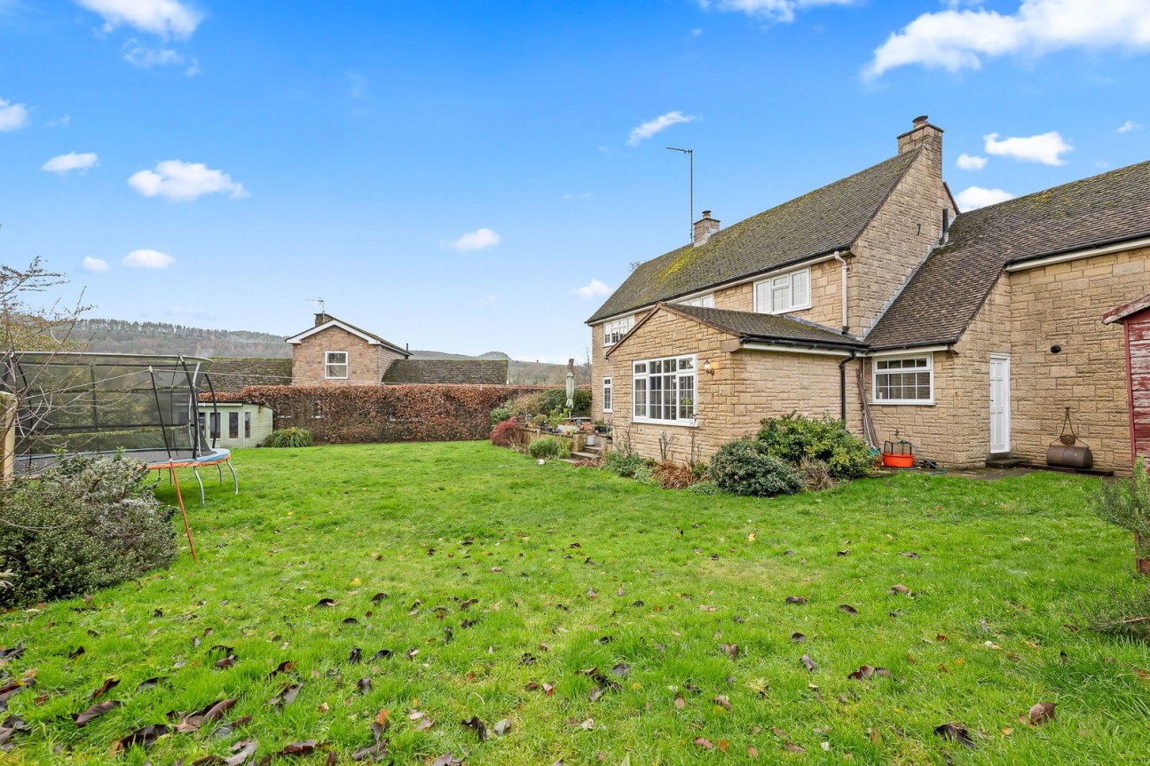 Narrowleys Lane, Ashover, Chesterfield, S45 0AU