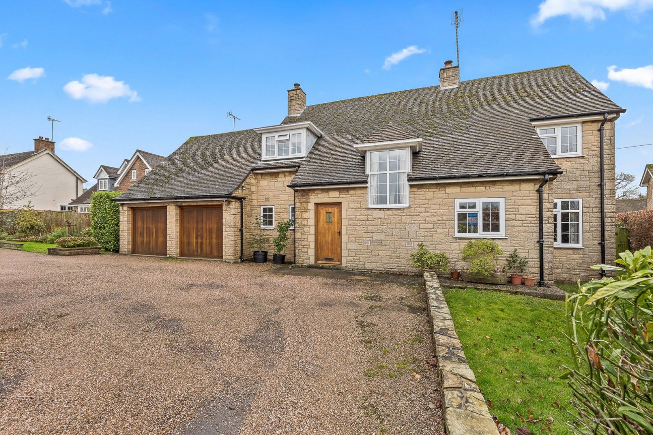 Narrowleys Lane, Ashover, Chesterfield, S45 0AU